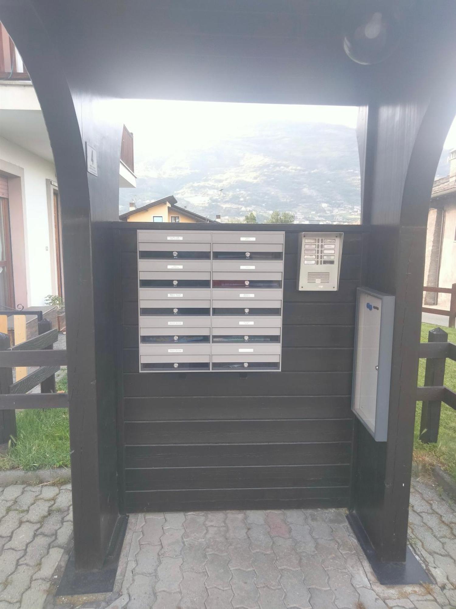 Appartamento Signorile Con Giardino Aosta Exterior photo