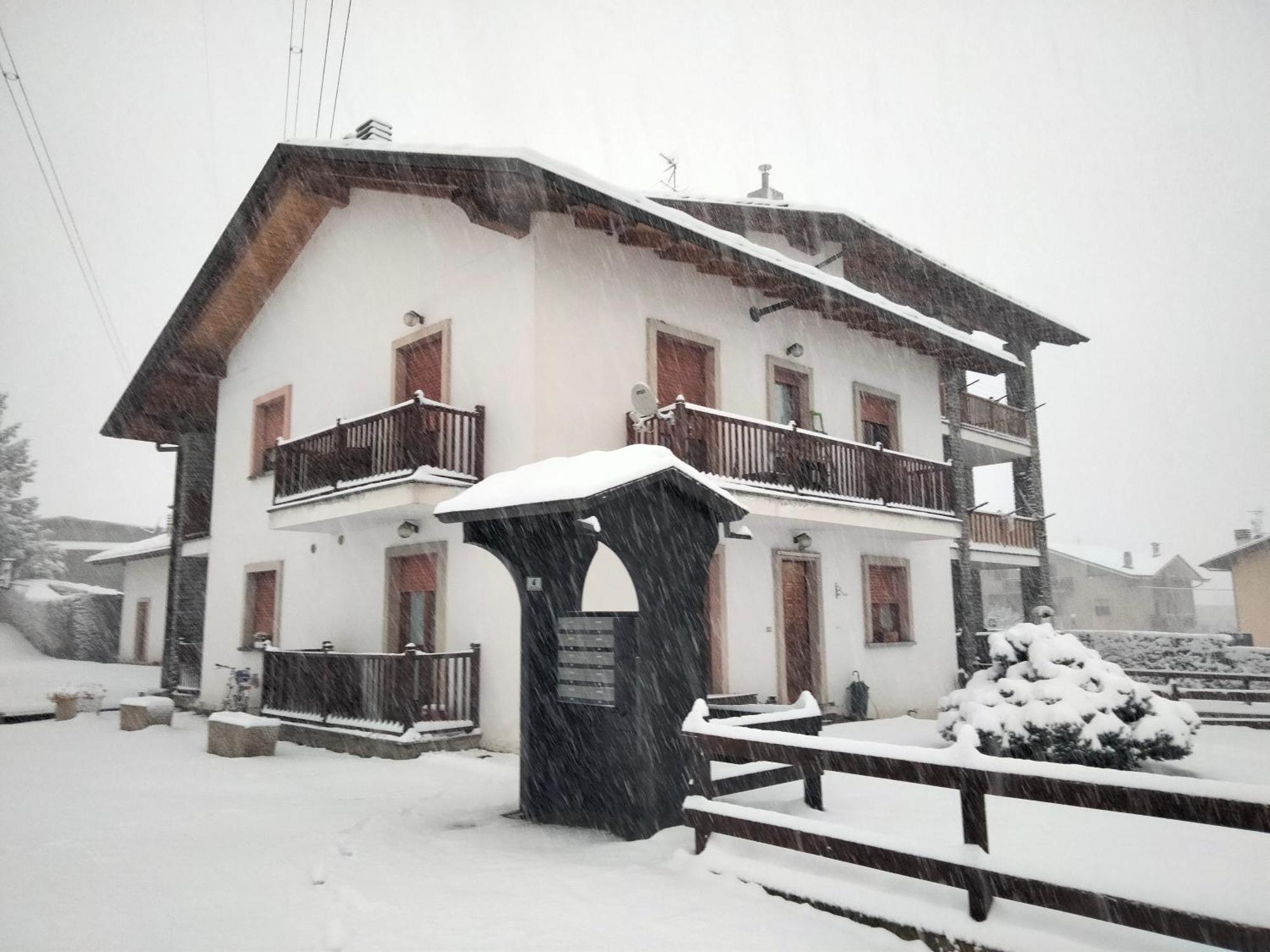 Appartamento Signorile Con Giardino Aosta Exterior photo
